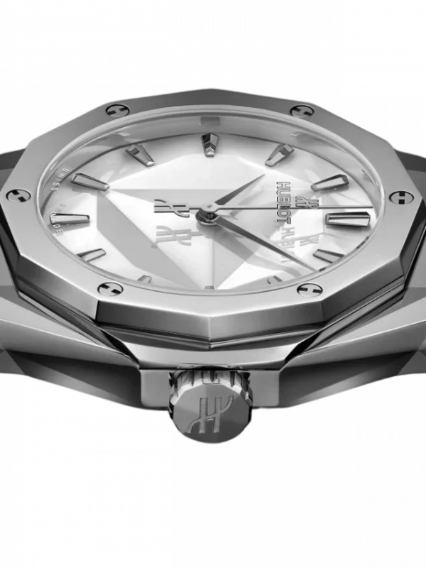 Hublot Classic Fusion Orlinski Titanium White 550.NS.2200.RW.ORL20