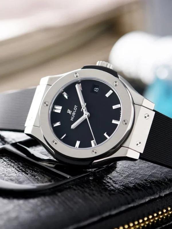 Hublot Classic Fusion Titanium 581.NX.1171.RX