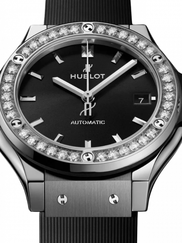 Hublot Classic Fusion Titanium Diamonds 565.NX.1470.LR.1204Hublot Classic Fusion Titanium Diamonds 565.NX.1470.LR.1204