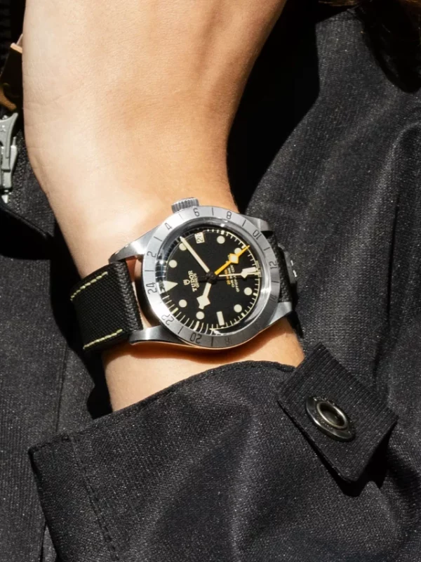 TUDOR Black Bay Pro M79470-0003